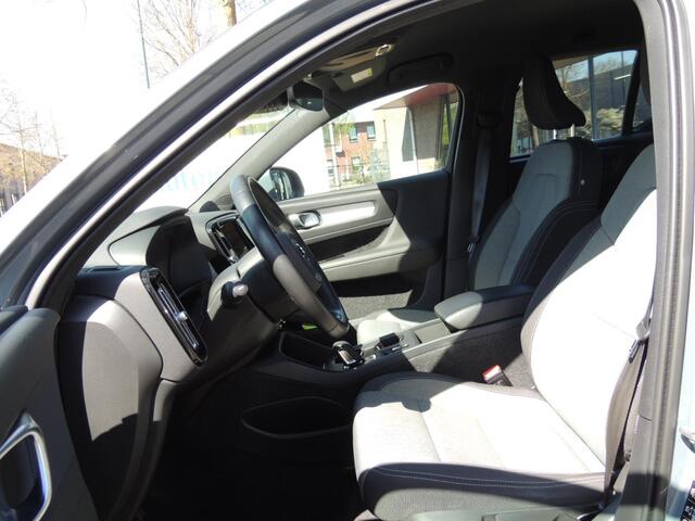 Volvo XC40 1.5 T4 Recharge Inscription Trekhaak/Camera/Keyless etc.