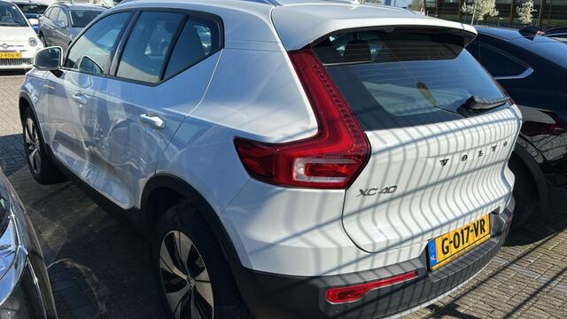 Volvo XC40 1.5 T3 MOMENTUM