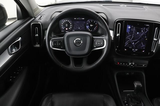 Volvo XC40 1.5 T3 Momentum Pro | Leder | Stoelverwarming | Camera | Navigatie | PDC | Full LED | Climate control
