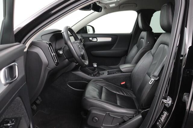 Volvo XC40 1.5 T3 Momentum Pro | Leder | Stoelverwarming | Camera | Navigatie | PDC | Full LED | Climate control