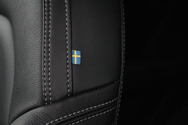 Volvo XC40 1.5 T3 Momentum Pro | Leder | Stoelverwarming | Camera | Navigatie | PDC | Full LED | Climate control