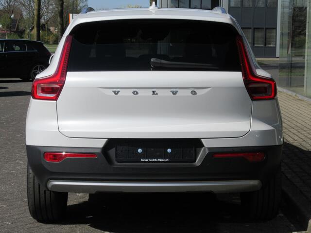 Volvo XC40 1.5 T5 Recharge Inscription, PANO, Trekhaak, Leder (occasion) PHEV