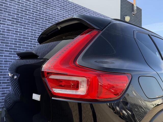 Volvo XC40 1.5 T5 Plug-in hybrid Ultimate Dark | Blis | Trekhaak | Adaptieve Cruise controle | 360° Camera | Panorama Schuif dak |