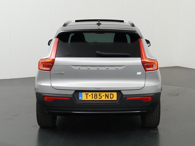 Volvo XC40 Recharge Ultimate 70 kWh | Panoramadak | Navigatie | Parkeercamera 360° | 20"LM Velgen | Stoelverwarming | Keyless Go | Cruise Control Adaptief |