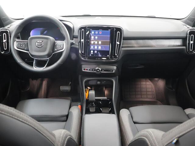Volvo XC40 Recharge Ultimate 70 kWh | Panoramadak | Navigatie | Parkeercamera 360° | 20"LM Velgen | Stoelverwarming | Keyless Go | Cruise Control Adaptief |