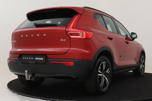 Volvo XC40 B4 (M-HYBRID) PLUS DARK -CAMERA|ADAP.CRUISE|VERW.VOORRUIT|TREKHAAK
