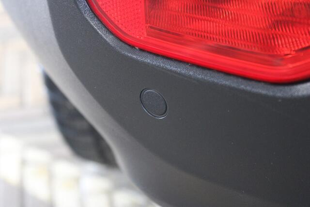 Volvo XC40 1.5 T4 Recharge Inscription Expression | Incl. 12 maanden garantie | Navigatie | Cruise | Wegklapbare trekhaak | Parkeersensoren | LED koplampen | Isofix | Virtueel dashboard | 1800 kg trekgewicht |