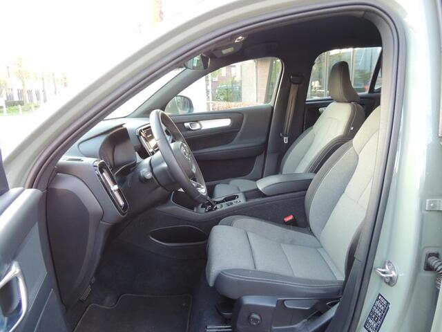 Volvo XC40 1.5 T4 Plug-in hybrid Core Bright Trekhaak/Çamera/Keyless etc.