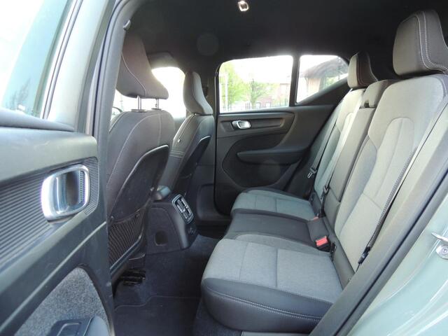 Volvo XC40 1.5 T4 Plug-in hybrid Core Bright Trekhaak/Çamera/Keyless etc.