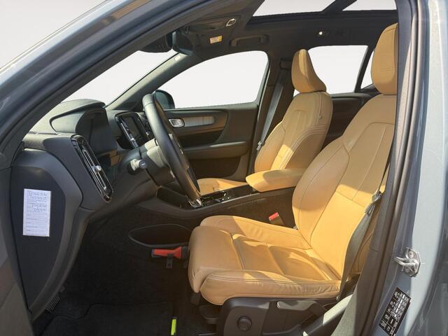 Volvo XC40 1.5 T5 Twin Engine Inscription | Lederen bekleding | Stoelverwarming | Panoramadak | Achteruitrijcamera |