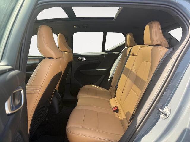 Volvo XC40 1.5 T5 Twin Engine Inscription | Lederen bekleding | Stoelverwarming | Panoramadak | Achteruitrijcamera |