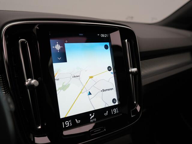 Volvo XC40 T5 Recharge R-Design 261PK Plug In Hybrid | PHEV | Trekhaak af Fabriek | Panodak | Harman Kardon | Alcantara Sportstoelen Verwarmd | 19'' L.M. | Camera |