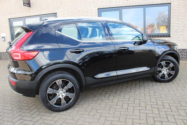 Volvo XC40 1.5 T3 Inscription Camera | Verwarmde stoelen | zwart leder