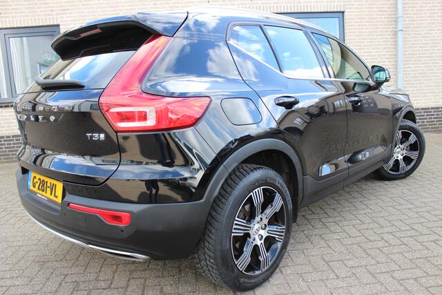 Volvo XC40 1.5 T3 Inscription Camera | Verwarmde stoelen | zwart leder