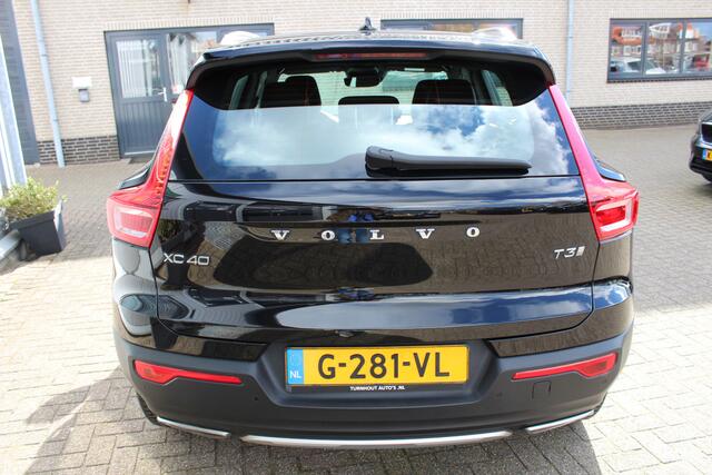 Volvo XC40 1.5 T3 Inscription Camera | Verwarmde stoelen | zwart leder