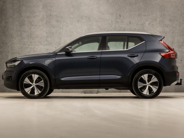 Volvo XC40 1.5 T4 Recharge Inscription 211Pk Automaat (GROOT NAVI, CAMERA, HARMAN/KARDON, ADAPTIVE CRUISE, SPORTSTOELEN, TREKHAAK, PARKEERSENSOREN, LED KOPLAMPEN, NIEUWE APK, NIEUWSTAAT)