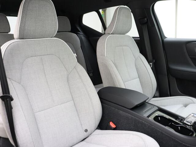 Volvo XC40 Recharge Plus 70 kWh / Wool Blend / El. Trekhaak / Getint glas / Adapt. Cruise / BLIS / El. Achterklep / Stoel + Stuurw. Verwarming / Keyless / 19 + all season /