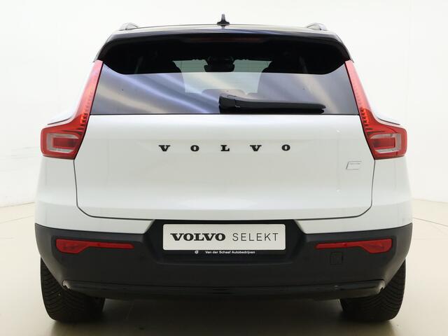 Volvo XC40 Recharge Plus 70 kWh / Wool Blend / El. Trekhaak / Getint glas / Adapt. Cruise / BLIS / El. Achterklep / Stoel + Stuurw. Verwarming / Keyless / 19 + all season /