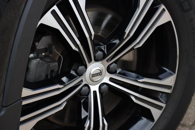 Volvo XC40 1.5 T5 262pk Recharge Inscription | 19 inch |