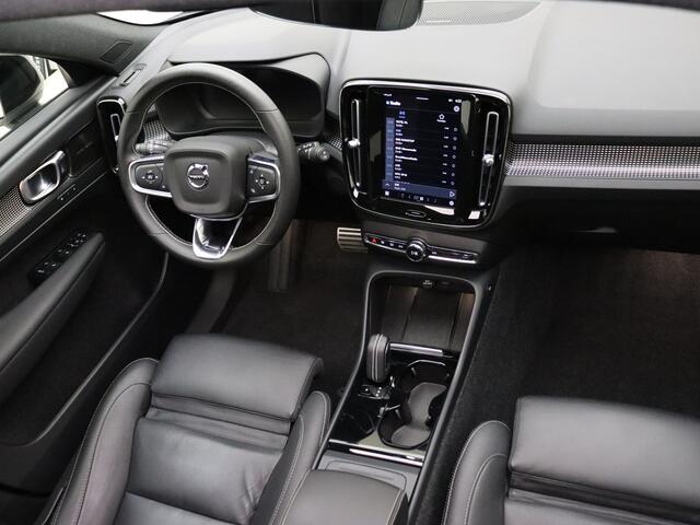 Volvo XC40 Recharge P8 408PK AWD R-Design / Lederen bekleding / Trekhaak / H&K audio / Stoelen met geheugen / camera voor en achter /