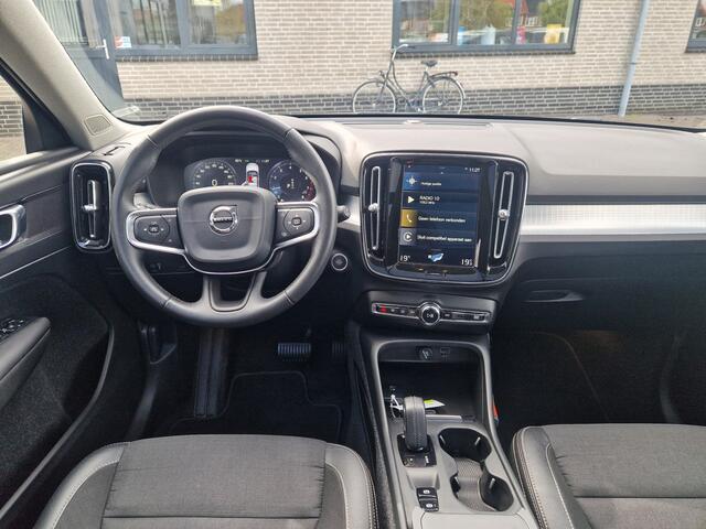 Volvo XC40 1.5 T3 Momentum Pro Panoramadak | 19"| getinte ramen