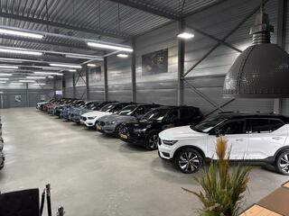volvo-xc40-1.5-t4-recharge-r-design