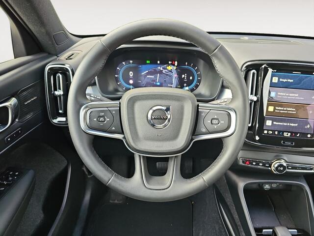 Volvo XC40 2.0 B4 Plus Dark | Trekhaak | Stoelverwarming | Stuurverwarming | Harman/Kardon Audio |