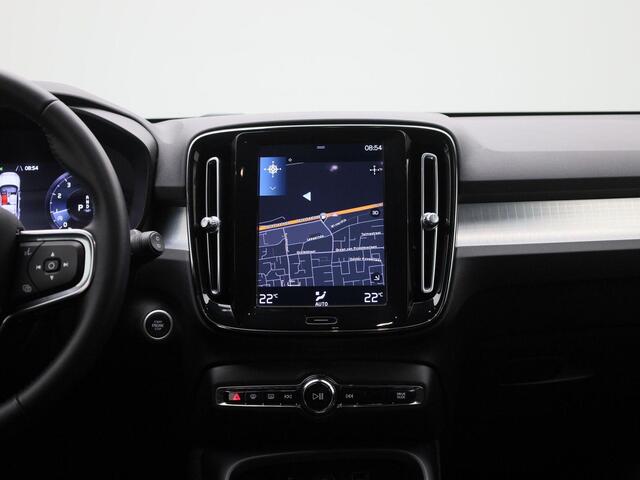 Volvo XC40 1.5 T3 Momentum Stoelverwarming | Parkeer camera | Automaat