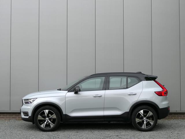 Volvo XC40 T2 AUT R-Design 12 MND garantie Navi / Stuur- en stoelverwarming / Keyless Entry