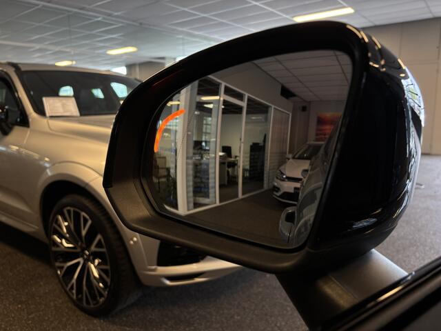 Volvo XC40 T4 Recharge R-Design / Panoramadak / Stoel- en stuurverw / BLIS / Dab+ / Apple Carplay / 360 camera / Park assist / Keyless / Elek achterklep - Full LED -