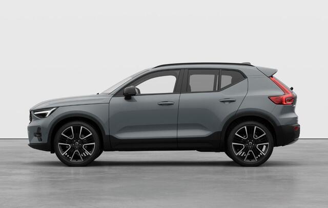 Volvo XC40 2.0 B4 Ultra Dark | Pixel LED | 360° Camera | Leder | 21'' | Panorama Schuifdak | Harman/Kardon | Keyless | Blis | Adaptieve Cruise Controle |