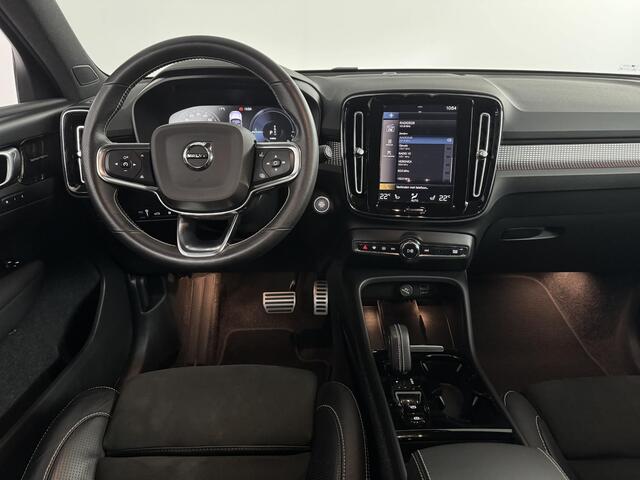 Volvo XC40 1.5 T5 Recharge R-Design | BOSE | Leder | Stoelverwarming | Apple Carplay/Android Auto | Trekhaak elektrisch wegklapbaar | Parkeersensoren voor, achter en achteruitrijcamera