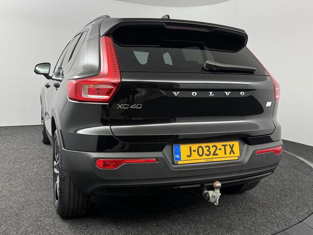 Volvo XC40 1.5 T5 Recharge R-Design | BOSE | Leder | Stoelverwarming | Apple Carplay/Android Auto | Trekhaak elektrisch wegklapbaar | Parkeersensoren voor, achter en achteruitrijcamera