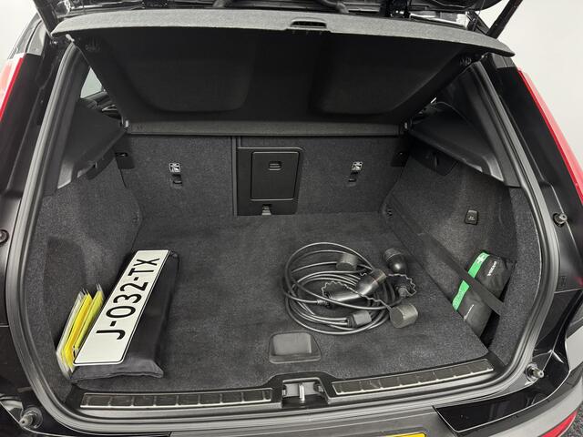 Volvo XC40 1.5 T5 Recharge R-Design | BOSE | Leder | Stoelverwarming | Apple Carplay/Android Auto | Trekhaak elektrisch wegklapbaar | Parkeersensoren voor, achter en achteruitrijcamera