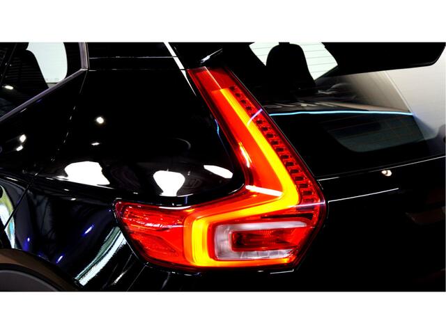 Volvo XC40 2.0 D3 AWD 110kW/150pk Aut8 Momentum Pro LED KOPLAMPEN + LANE ASSIST + LEER + STOELVERWARMING + NAVI SENSUS + KEYLESS ENTRY&GO + CAMERA + EL.ACHTERKLEP + CLIMA + CRUISE + KEYLESS ENTRY&GO + DRIVE MODES + PARKSENSOREN V&A + 18" LM-VELGEN!!