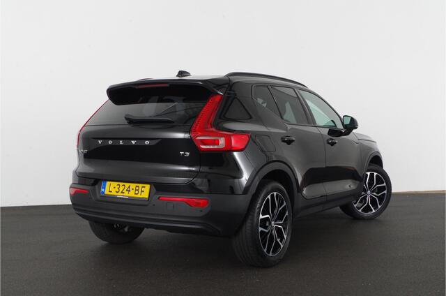 Volvo XC40 1.5 T3 > 157pk/Afneembare trekhaak/Camera/Getint glas/18inch velgen...