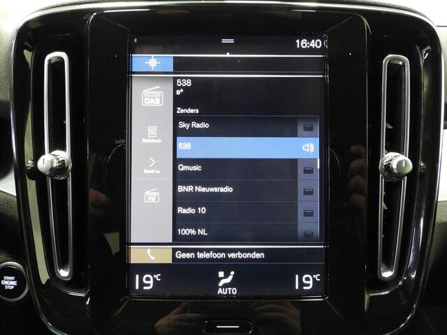 Volvo XC40 1.5 T4 Recharge Inscription Expression NAVI/CAMERA/LED/18"LMV!