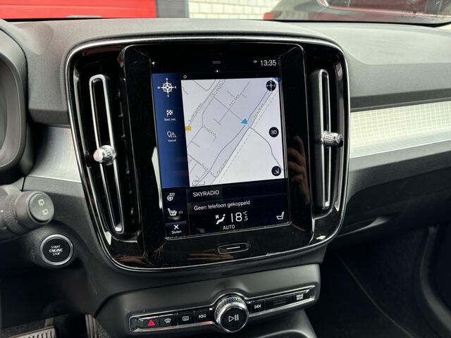 Volvo XC40 1.5 T3 Momentum Pro AUTOMAAT / TREKHAAK / FULL LED / STOELVERW / CARPLAY / CAMERA / NAVI / CLIMA / NL-AUTO