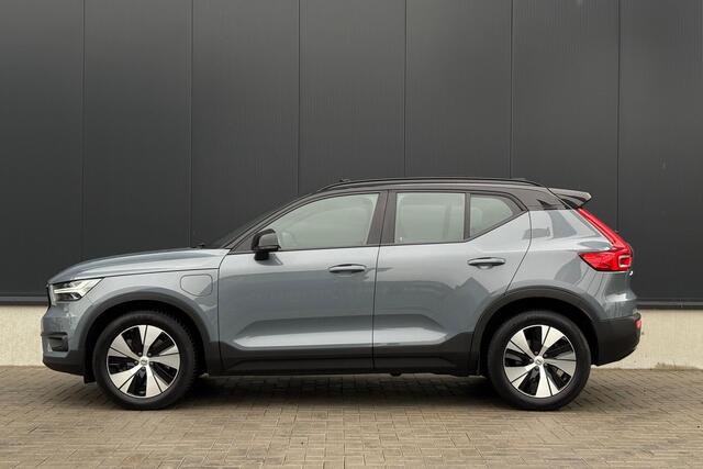 Volvo XC40 1.5 T4 Recharge R-Design - Pano - Navi - ACC - Camera - Winterpakket - Rijklaar