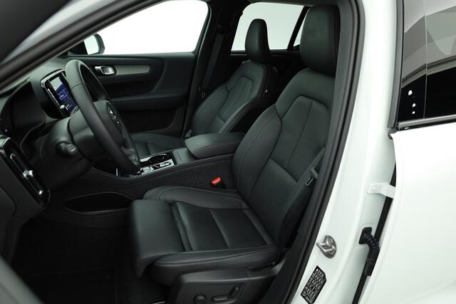 Volvo XC40 2.0 B4 Ultimate Dark | Pano | Elek. Trekhaak | Pilot Assist | Stoel- Stuurverw. | Google info. | H&K