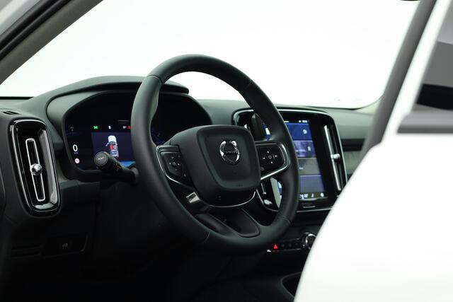 Volvo XC40 2.0 B4 Ultimate Dark | Pano | Elek. Trekhaak | Pilot Assist | Stoel- Stuurverw. | Google info. | H&K