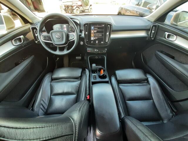 Volvo XC40 1.5 155Kw Navigatie - Cruise-control - Leder - Verwarmde voorrui