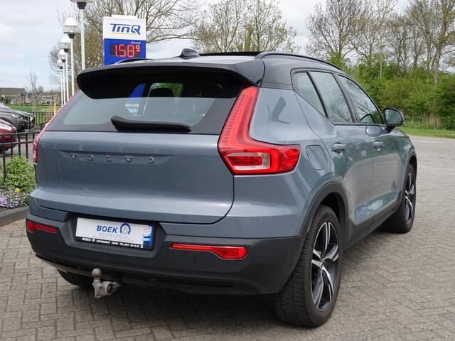 Volvo XC40 1.5 T4 RECHARGE R-DESIGN PANO | TREKH. | H-LEER | TWO-TONE | CAMERA