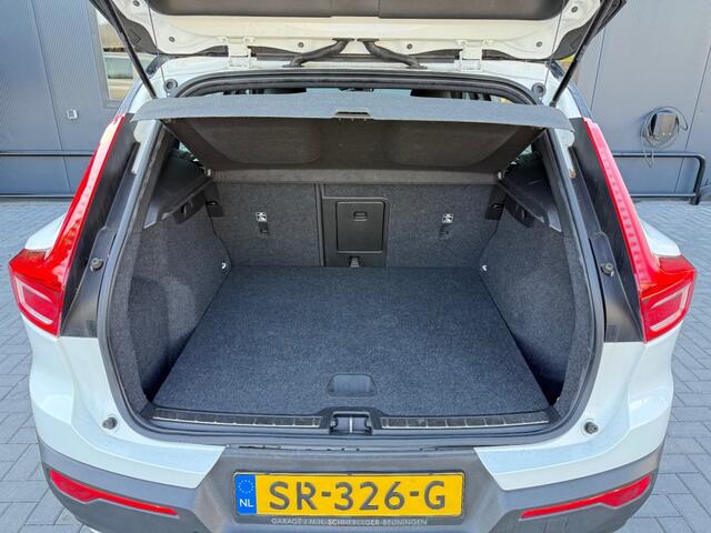 Volvo XC40 2.0 T4 R-Design / Adaptive CC / Camera / Stoelverw. / LED