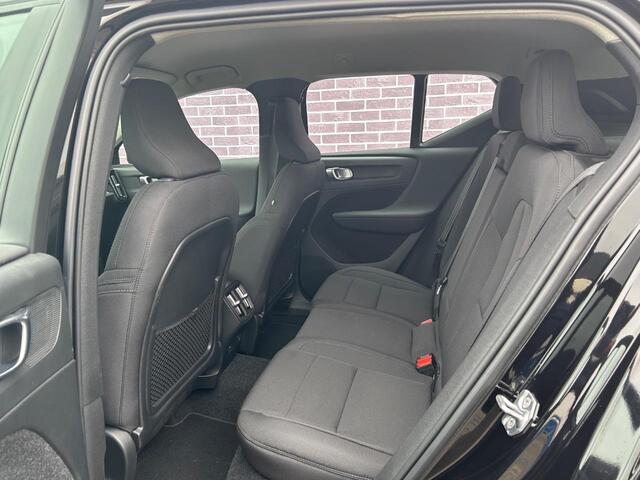 Volvo XC40 T3 Aut. Business Pro | Trekhaak | Elektr. stoelverstelling | 360º Camera | Stoel-/stuurverwarming | Adaptive Cruise | Park assist voor en achter