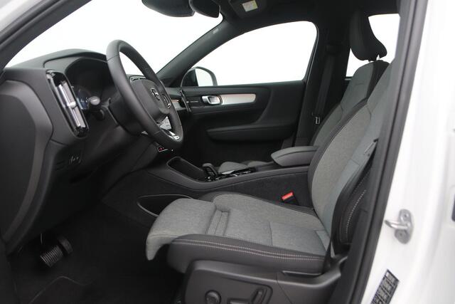 Volvo XC40 T5 Plug-in hybrid Plus Dark | harman/kardon | Trekhaak | Camera | Stoel+Stuurverwarming | Keyless