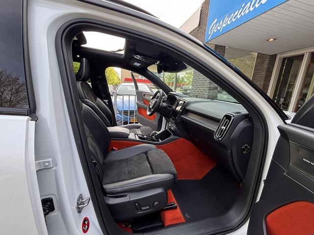Volvo XC40 2.0 T5 AWD R-Design Intro Edition 360 Pano Pilot Assist Keyless