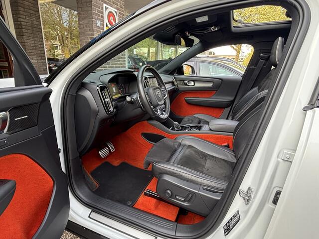 Volvo XC40 2.0 T5 AWD R-Design Intro Edition 360 Pano Pilot Assist Keyless