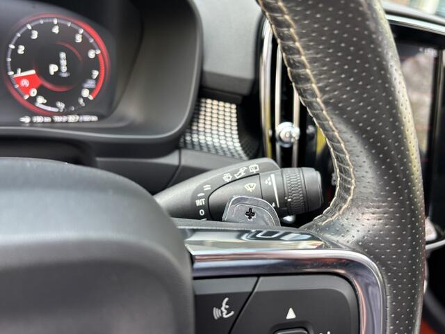 Volvo XC40 2.0 T5 AWD R-Design Intro Edition 360 Pano Pilot Assist Keyless
