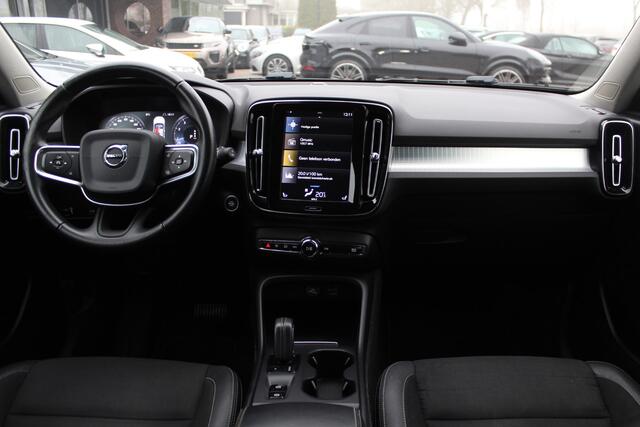 Volvo XC40 2.0 T4 Inscription / Half leder / Navigatie / Parkeerhulp V+A / 18'' / LED Koplampen / Stoelverwarming / Cruise Control